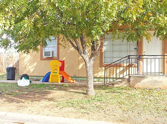 3rd image of 510 Eugene Ave