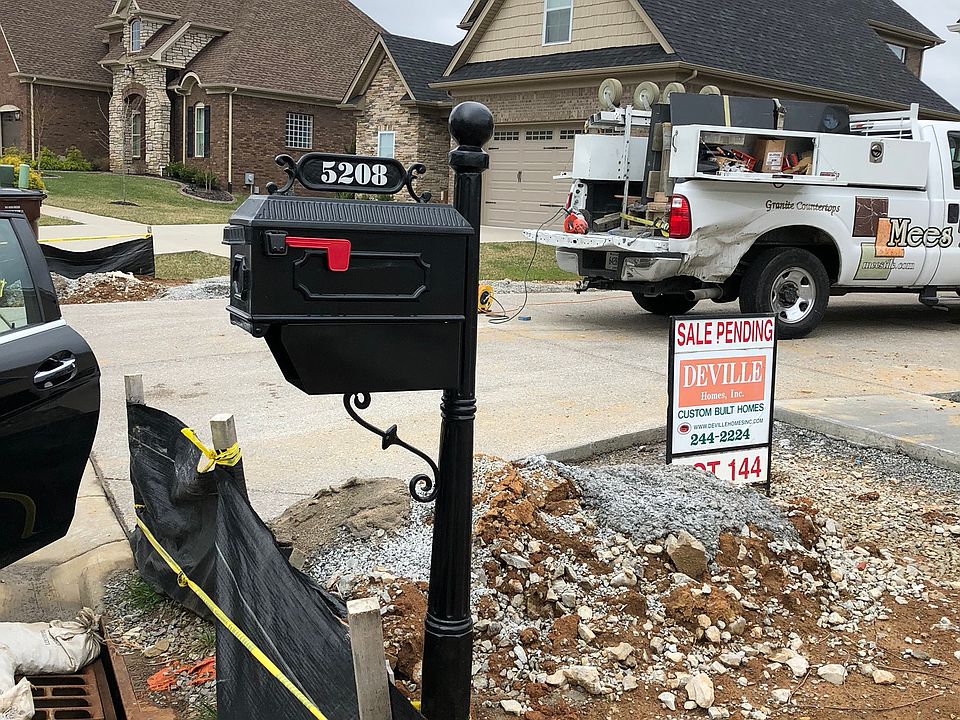 2nd image of 5208 Rock Ridge Dr