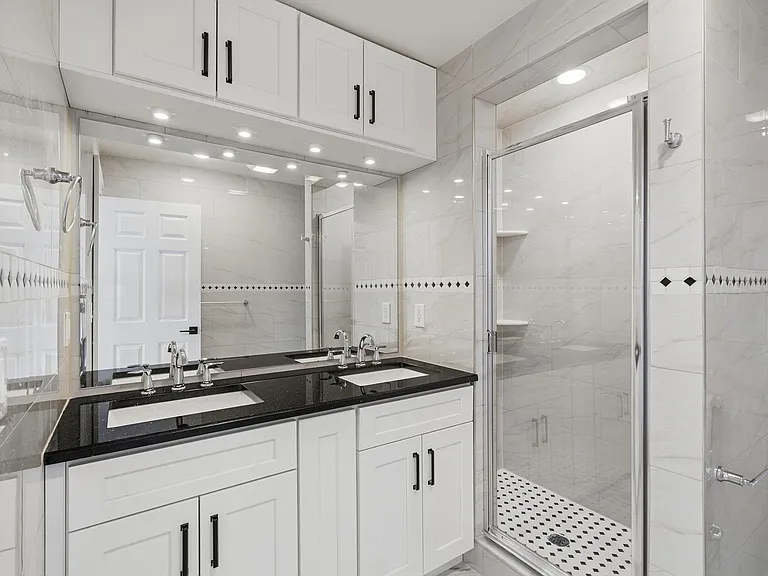 14 W 49th St #2 — Photo 14