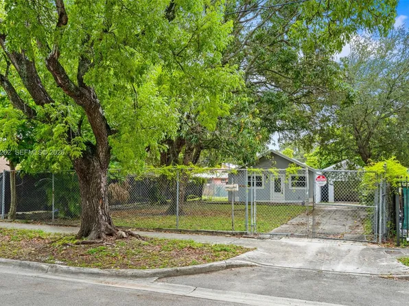 352 NW 41st St, Miami, FL 33127