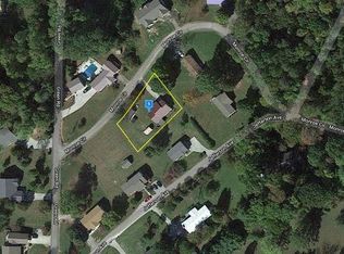 1124 Monroe Cir, Madisonville, TN 37354