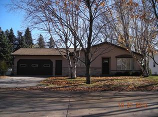 1915 Markham St, Manitowoc, WI 54220