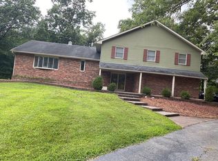 9 Webster Hill Est, Mount Vernon, IL 62864