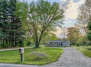 71212 State Line Rd, Edwardsburg, MI 49112