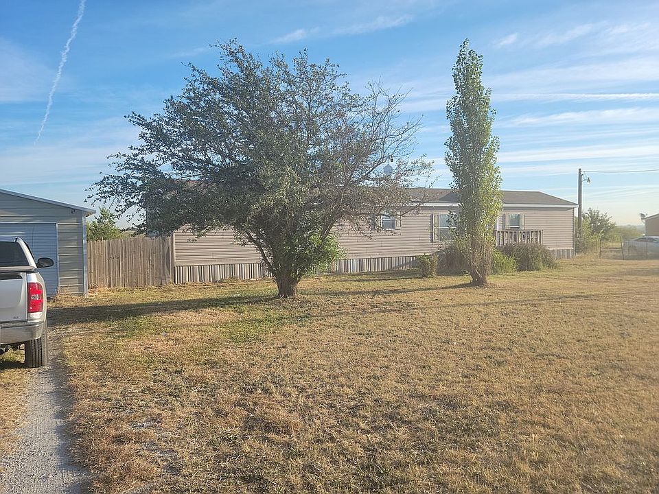 2nd image of 297 Latham Ln
