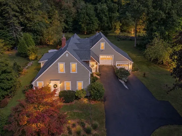 745 Williams St, Dighton, MA 02715