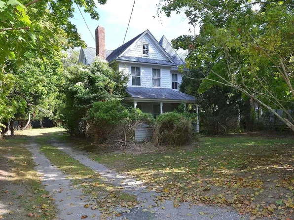 6 River Avenue, Eastport, NY 11941