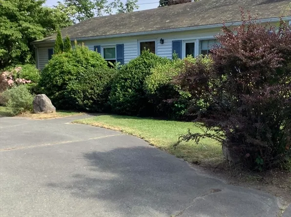 236 Maple St, Danvers, MA 01923