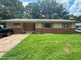 335 Cummins St, Jackson, MS 39204