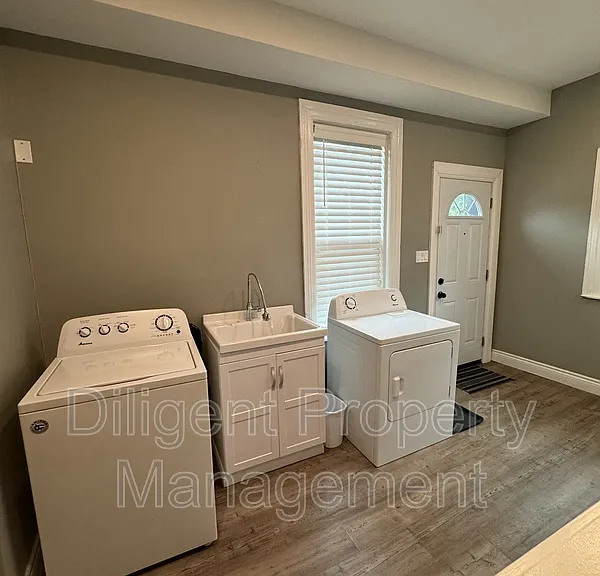 203 Rubidge St #201 — Photo 11