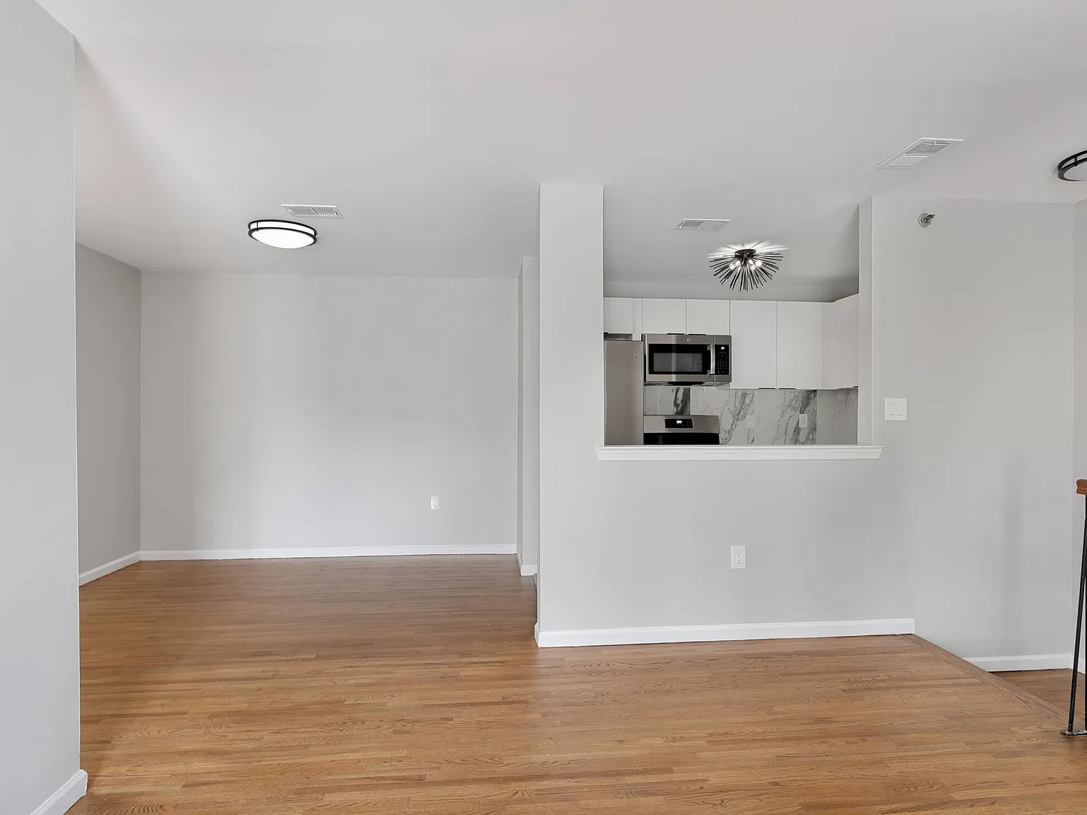 Sofia South Plainfield — Photo 4