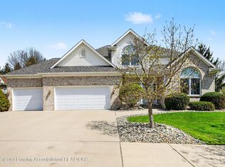 1598 Royal Crescent Dr, Holt, MI 48842