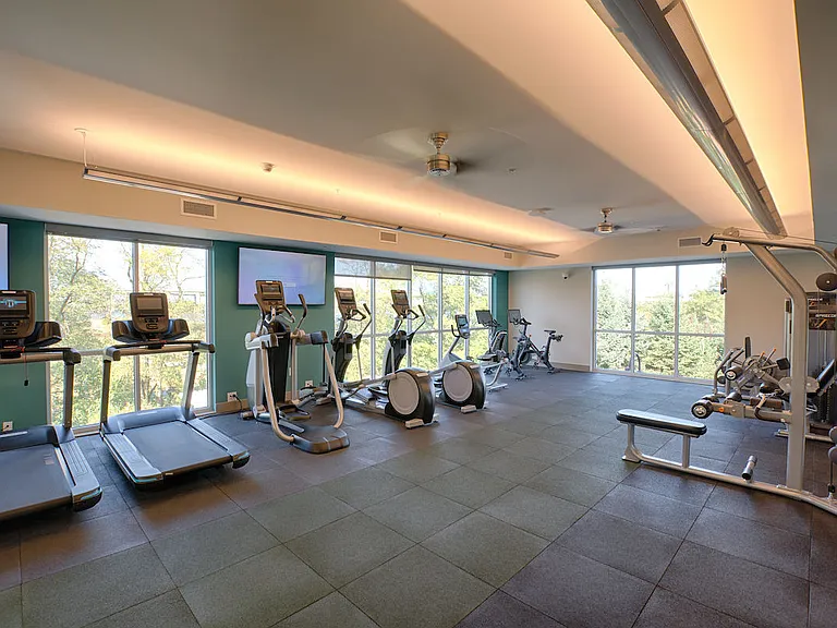 Liberty Bay Club — Photo 29