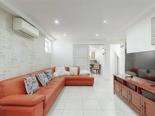 84-84 132nd Ave, Ozone Park, NY 11417