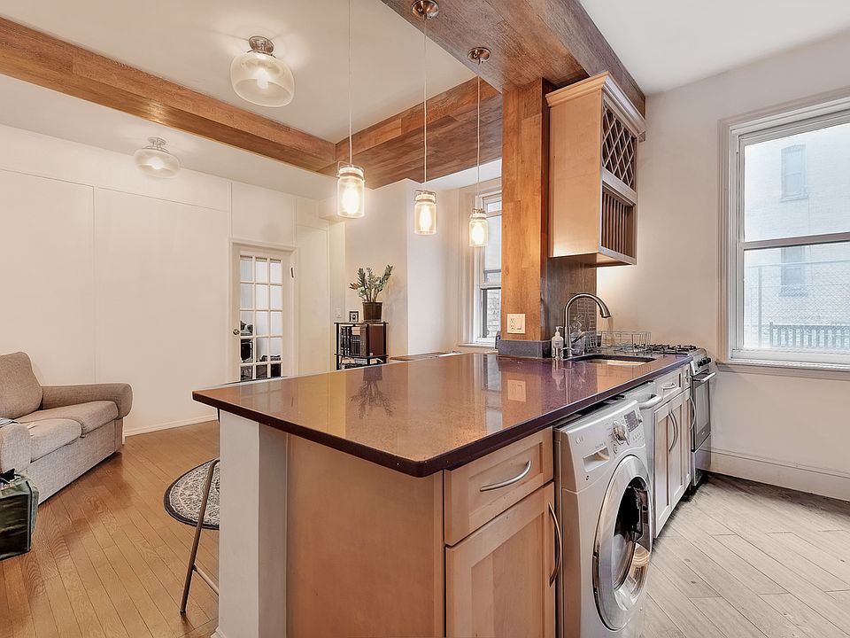 1st image of 200 W 108th St APT 1B