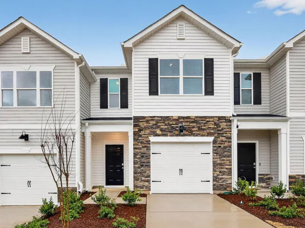 132 Starlight St, Sanford, NC 27330