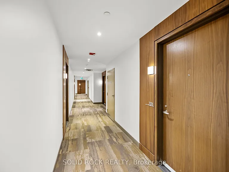 530 De Mazenod Ave #201 — Photo 24