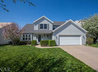 3130 Eagle Creek Dr, Bloomington, IL 61704