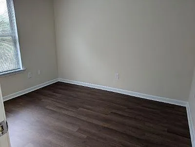 3 bed, 1232 sqft, $1,700 — Photo 2