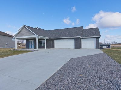 211 Century Ln, Silver Lake, MN, 55381