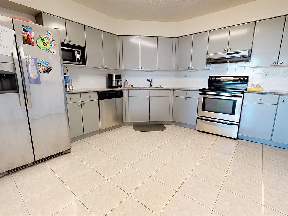 1st image of 1121 Harmon Cove Tower