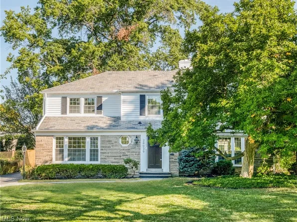 24039 Shelburne Rd, Shaker Heights, OH 44122