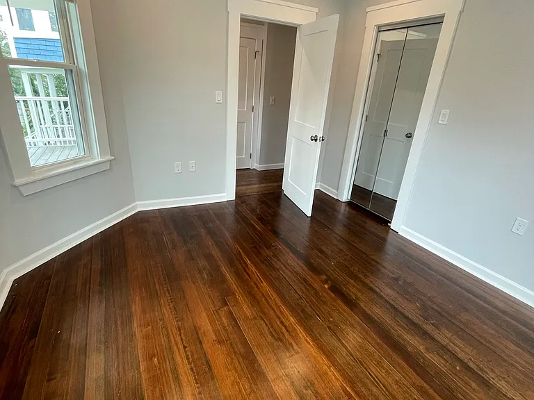 31-33 Raymond Ave #33-2 — Photo 5