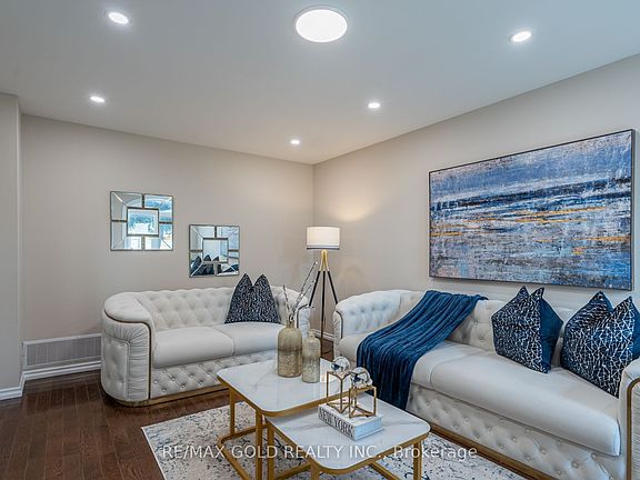 5th image of 19 Eagleridge Dr