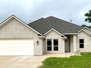 4804 Knight Dr, Bryan, TX 77802