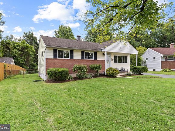 3rd image of 1201 Kimberly Ln
