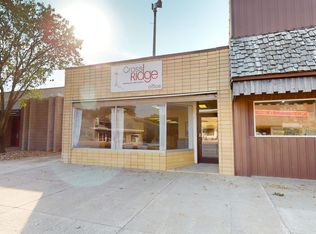 117 S Main St, Holstein, IA 51025