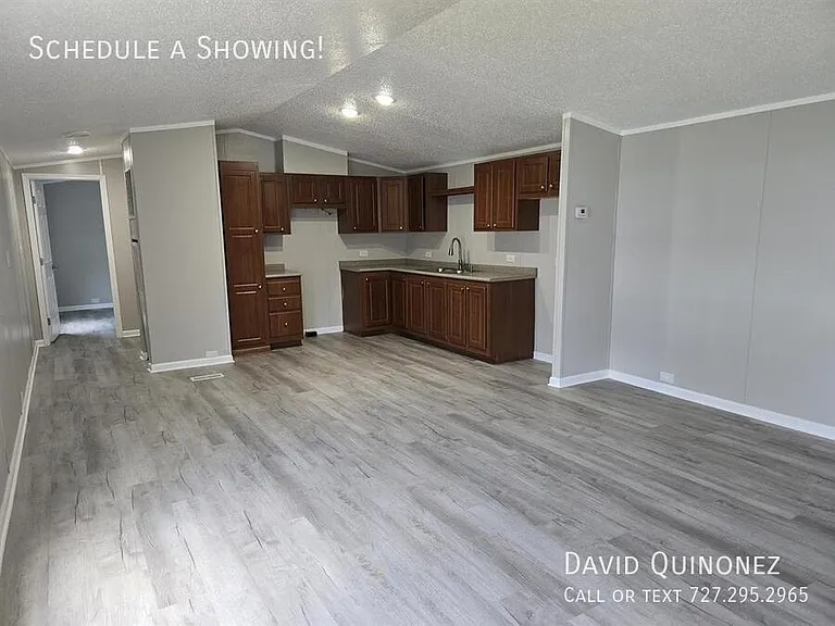 234 N Blackwood Dr — Photo 1