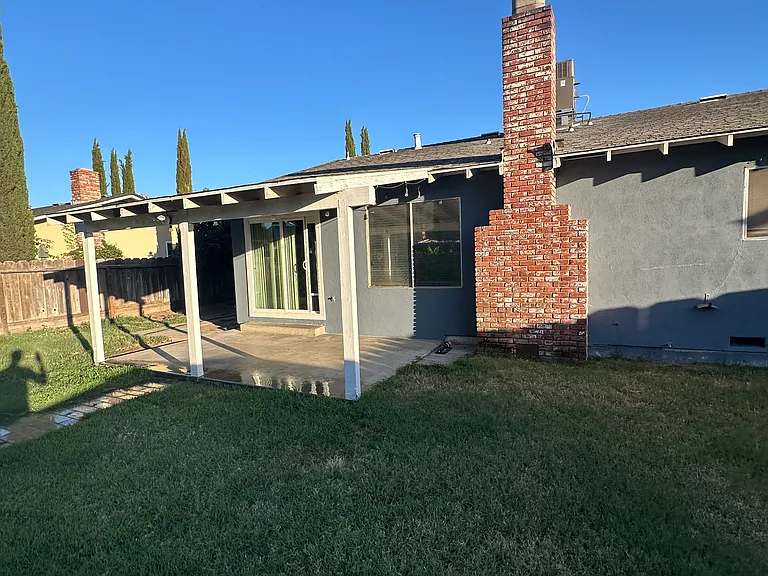 621 Tammi Way — Photo 9