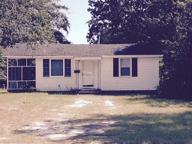 2nd image of 920 Dantzler St