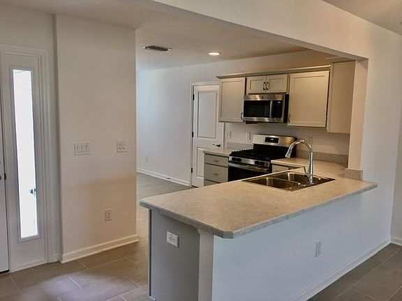 2nd image of 5668 Altman Ave