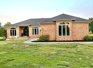 3165 Green Farm Rd, Henderson, KY 42420