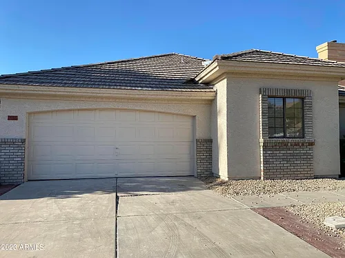 7024 W Morrow Dr Photo 1