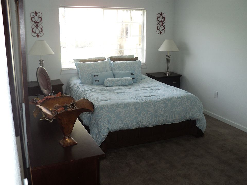 1st image of 3401 Waterloo Ct APT D