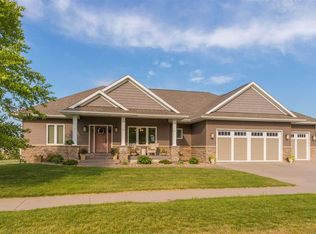 1515 Cypress Cir, North Liberty, IA 52317
