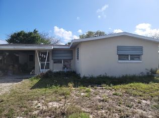 105 Maple Ave, Fort Pierce, FL 34982