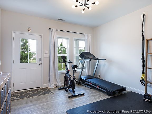 4th image of 1020 Kensington Park Rd