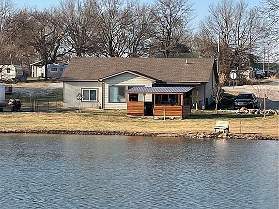 3rd image of 234 N Linn Valley Dr