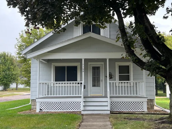1128 N Elm St, Fairmont, MN 56031