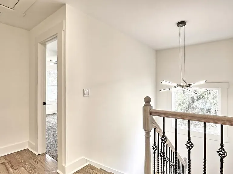 825 Beryl St SW — Photo 12