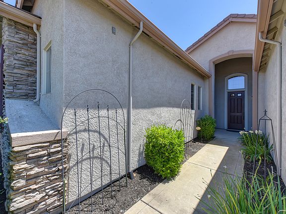 2nd image of 1093 Lavastone Dr