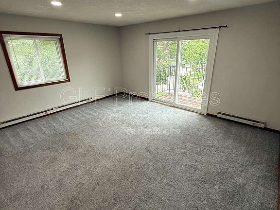 4th image of 243 N 1st St APT 2