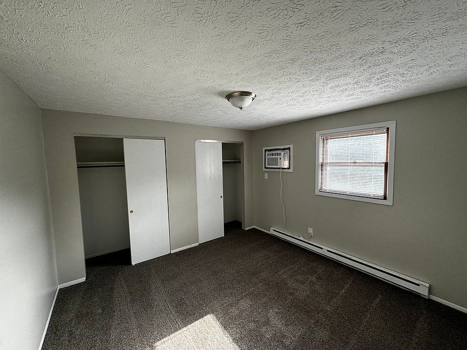 1st image of 809 Kerns Dr NE APT A