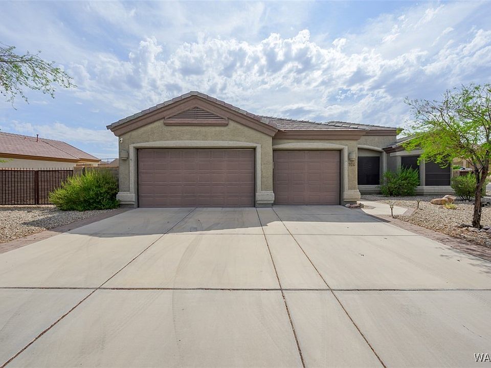 1st image of 926 Waterford Drive