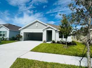 2959 Gardiner Ln, Zephyrhills, FL 33541