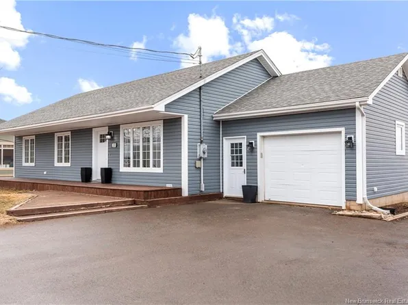 200 Irving Blvd, Bouctouche, NB E4S 3L7